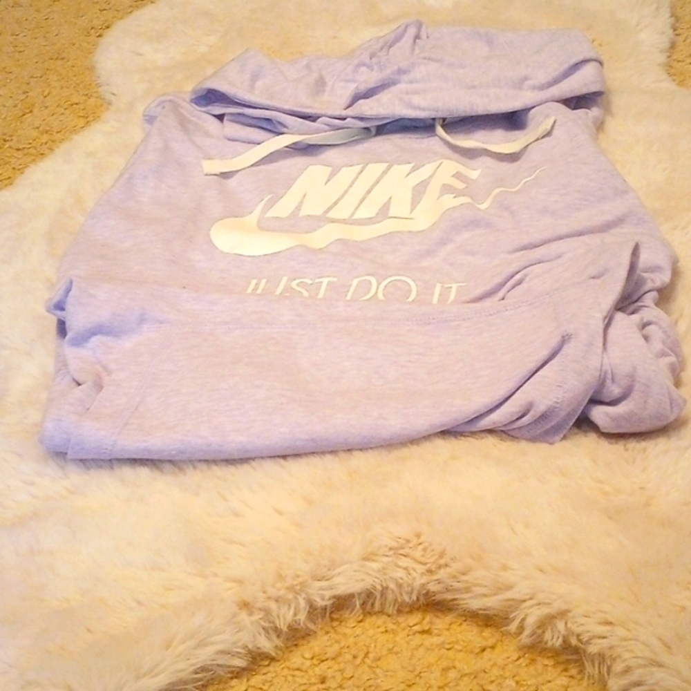 Comfy Nike hoodie